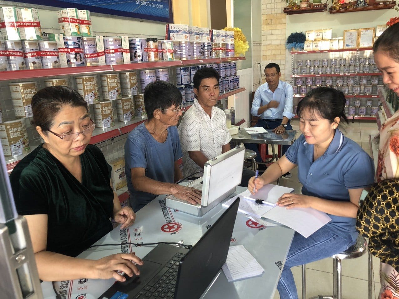 Sự Kiện Kiểm Tra Sức Khỏe và Tư Vấn Dinh Dưỡng Miễn Phí Tại Cửa Hàng SỮA NON VÌ NGƯỜI VIỆT: Đóng Góp Cho Sức Khỏe và Phát Triển Cộng Đồng! 13 z5279845113316 0c57be322a0ffba895e5b36f2141b979